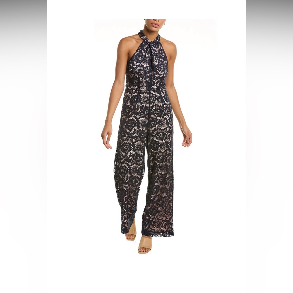 100% polyester, lace design. Dark blue.